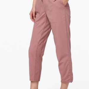 Lululemon Sz 4 Dance Studio Crop Red Dust Pant 25"